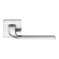 Colombo Design (Італійськи ручки) ISY BL11 RSB матовий хром 50мм розетта